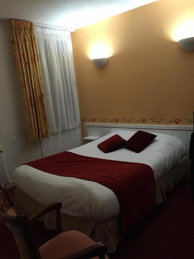 Logis Le Cheval Rouge Hotel Sainte-Menehould Kültér fotó