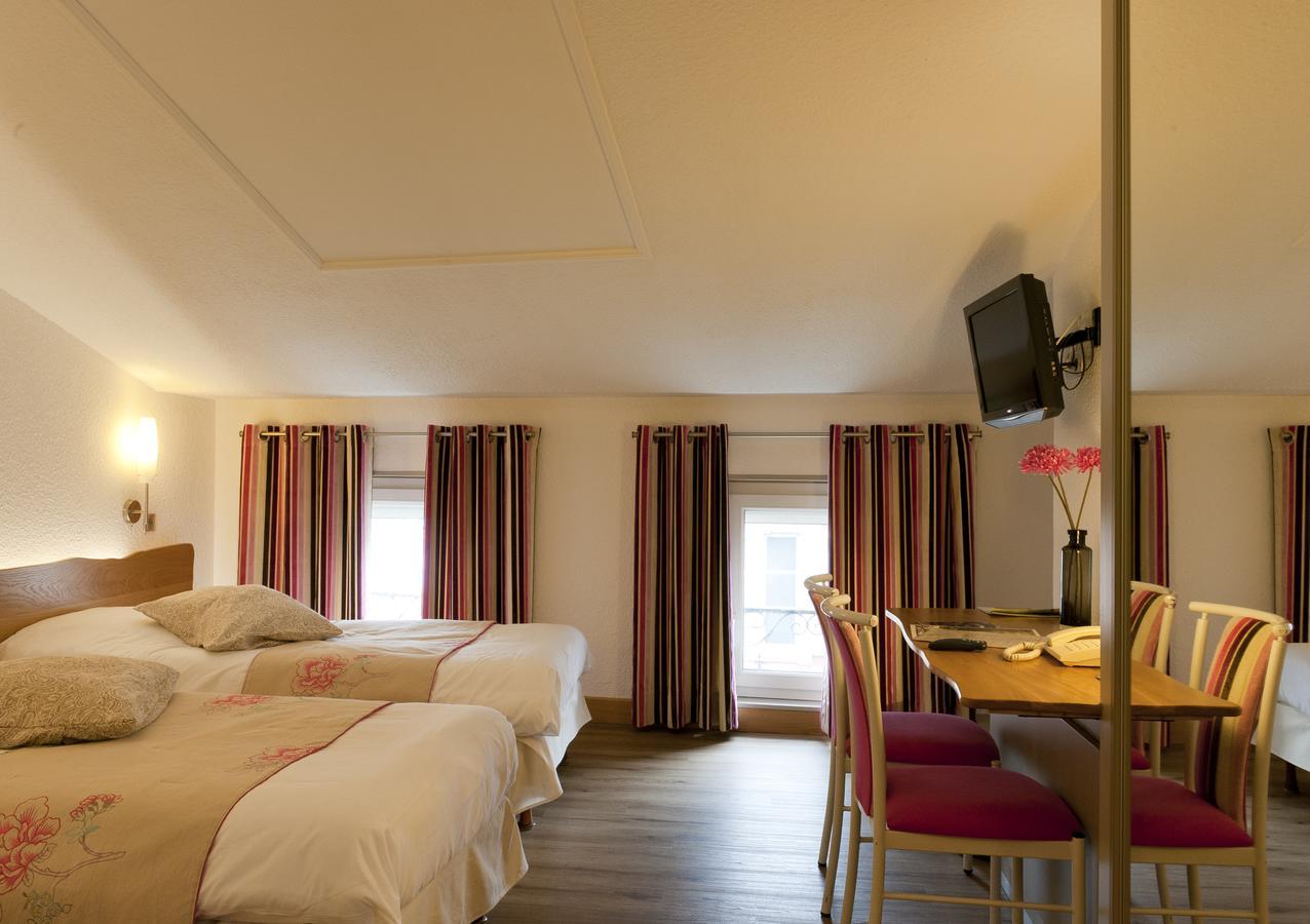 Logis Le Cheval Rouge Hotel Sainte-Menehould Szoba fotó