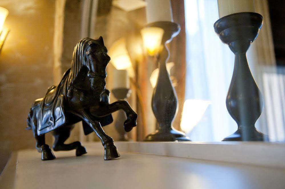 Logis Le Cheval Rouge Hotel Sainte-Menehould Kültér fotó